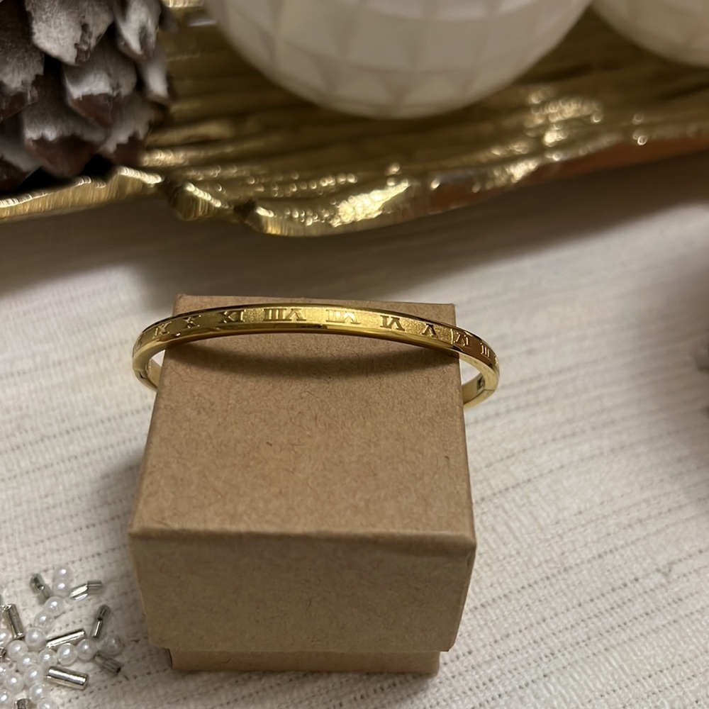 Greek ROMAN NUMERALS BANGLE BRACELET 14K
GOLD PLATED